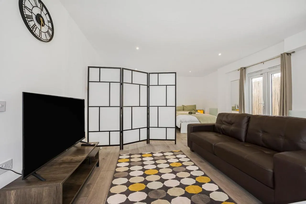 London Haven At Rutland House Apartment Ilford United Kingdom