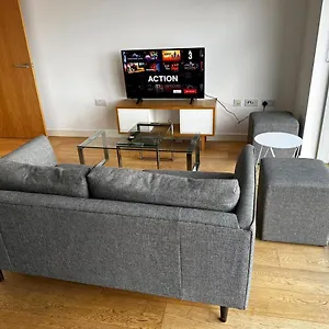 Lovely One Bedroom In Town Apartment Ilford