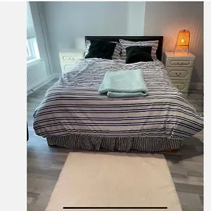Homestay Road To, Abbey Wood